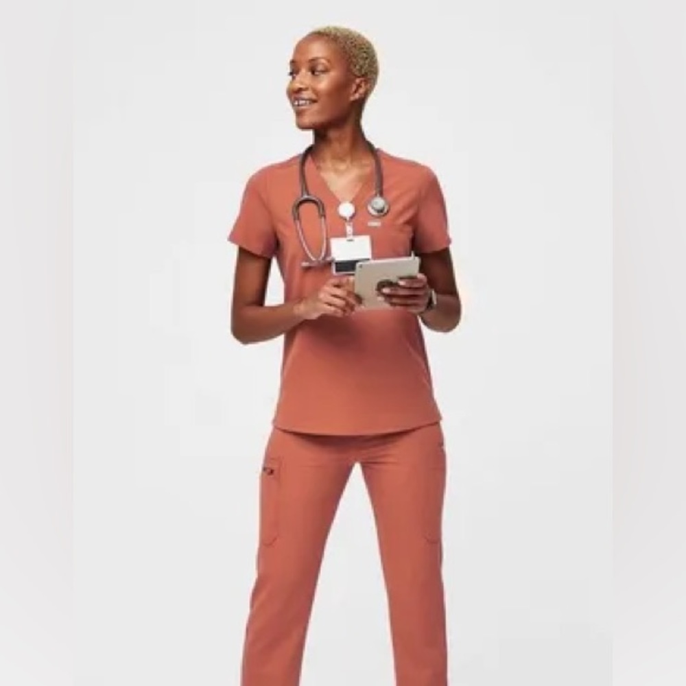 FIGS women Catarina top size medium in Terracotta! $30 OBO. Worn once.